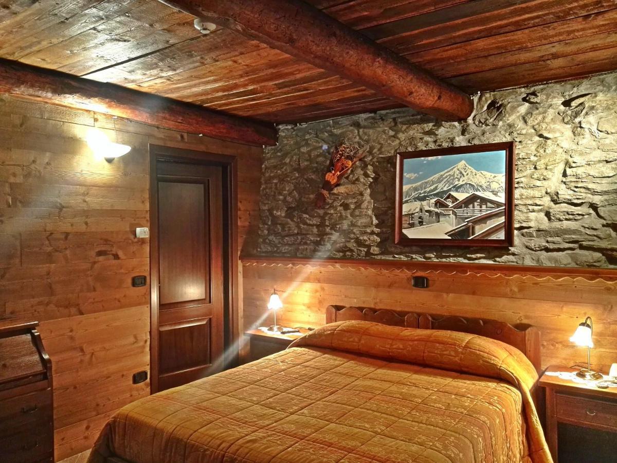 Etoile des Neiges Hotel Oulx Eksteriør billede