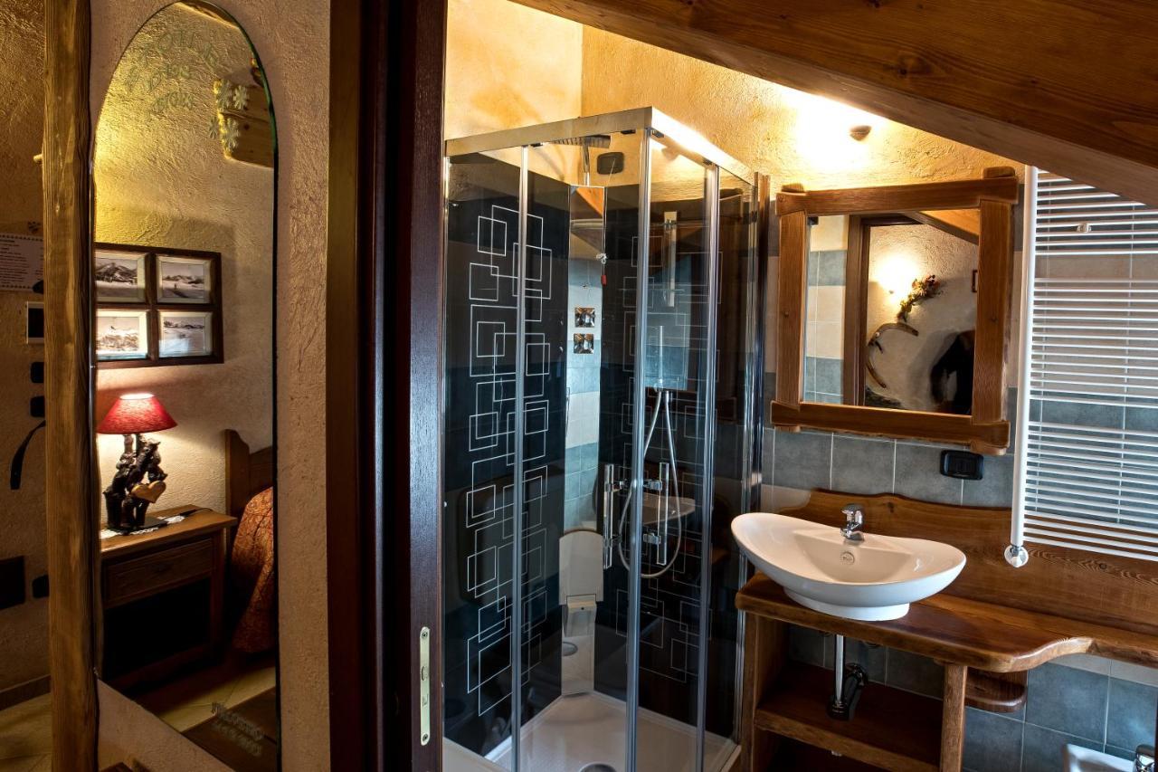 Etoile des Neiges Hotel Oulx Eksteriør billede